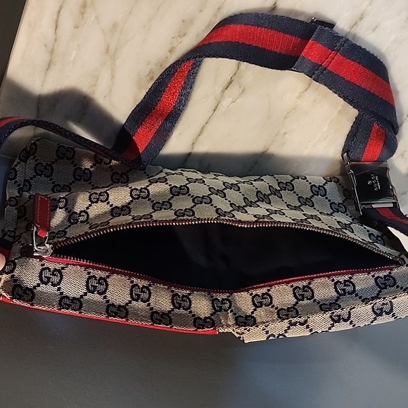 Gucci Crossbody Medium Bag - Picture 6 of 8